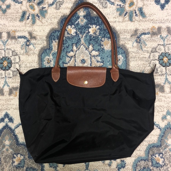 Longchamp Handbags - Longchamp Large Le Pliage Tote